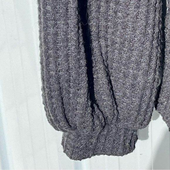 Long Sleeve Top - Picture 3 of 3